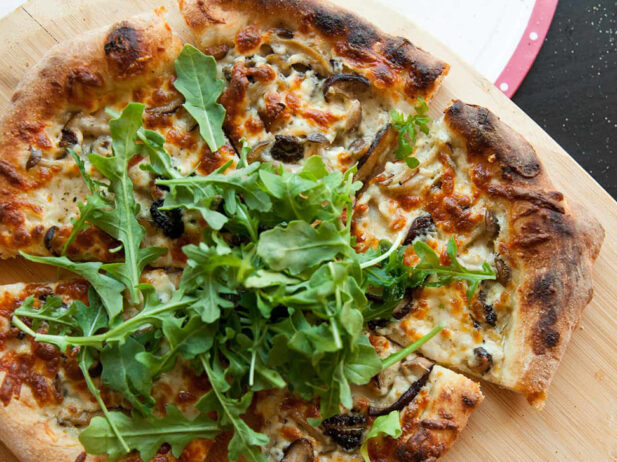 5 Easy Tips for Making Pizza at Home