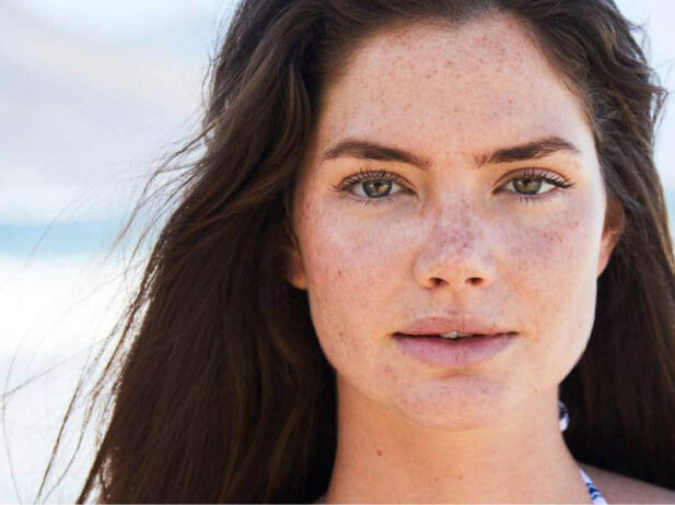 7 Ways to Reduce Signs of Aging in the Eye Area