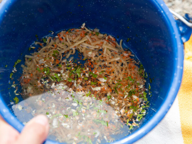 How to Make Dehydrated Soup From Scratch