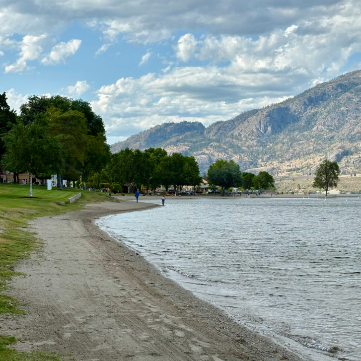 shoreline of Osoyoos Lake