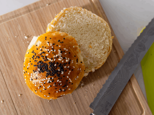 Recipe: How to Make Burger Buns From Scratch