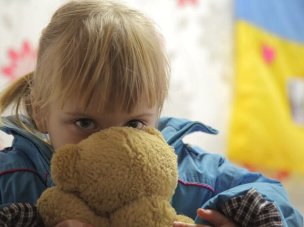 8 Ways to Help the People of Ukraine Right Now