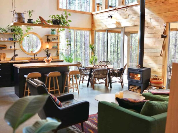 10 Charming Airbnb Hideaways in B.C.
