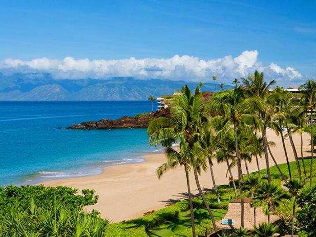 8 Ways to Find Authentic Hawaii in K??anapali Beach
